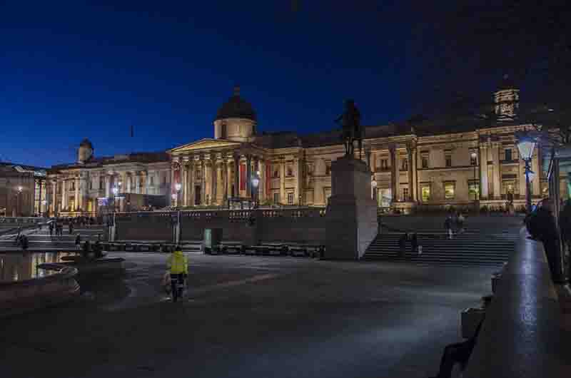 100 - Inglaterra - Londres - Trafalgar Square - National Gallery
